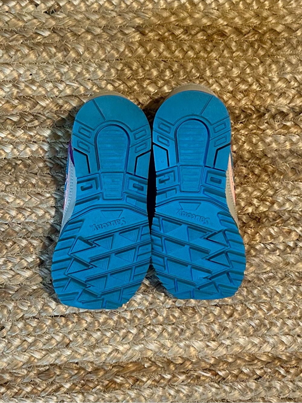 Jae Tips X Saucony Shadow 6000 Sneaker - Picture 3 of 4